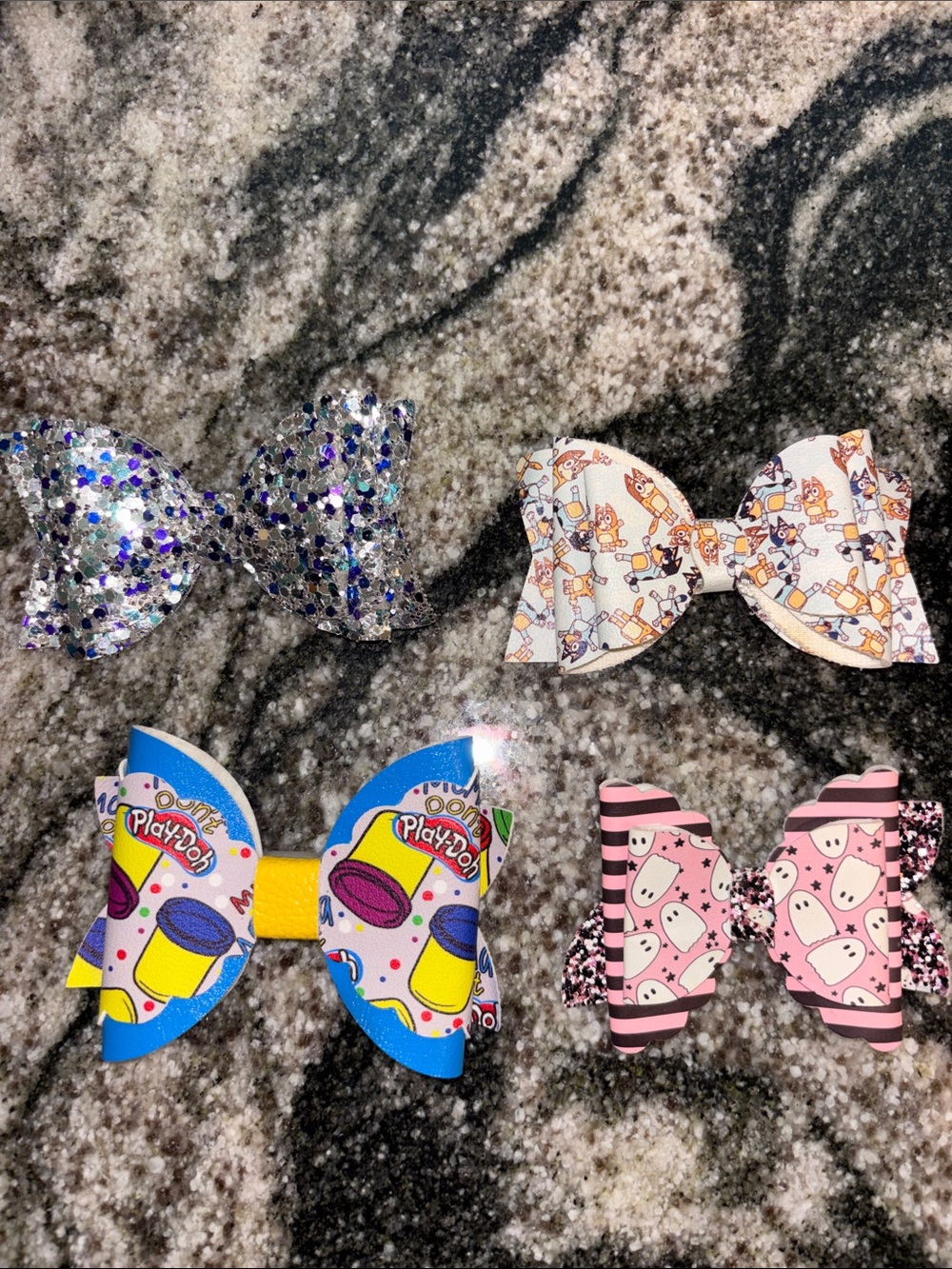 4 Pack Clip In Bows